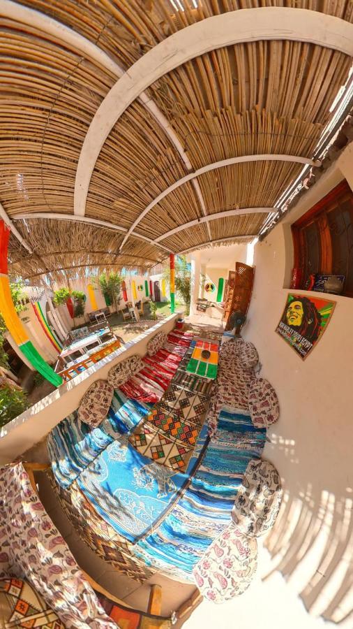 Bob Marley Bed & Breakfast & Restaurant Luxor Exterior photo
